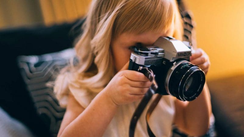 تکنیک های عکاسی کودک در خانه