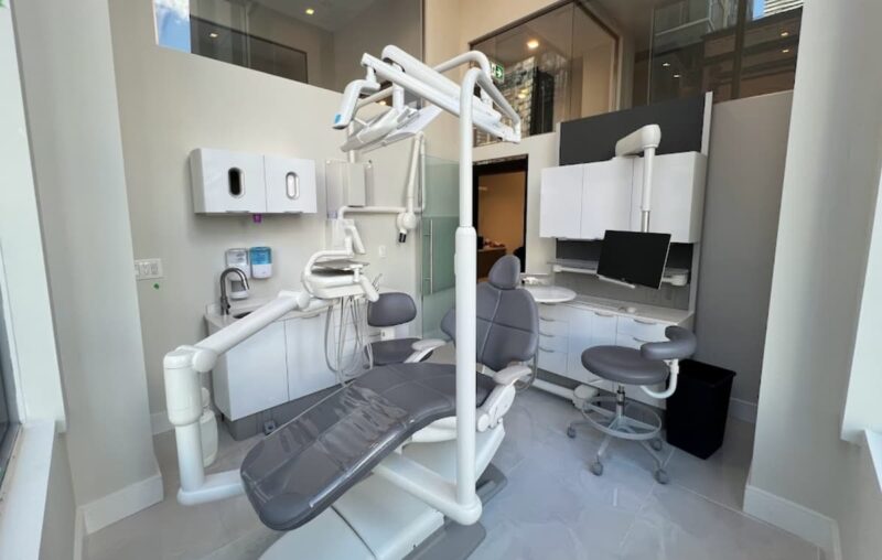 کلینیک دندان پزشکی Dentistry on Gloucester