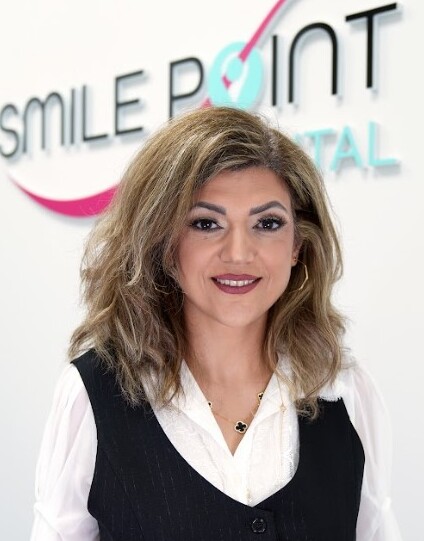 کلینیک دندان پزشکی اسمایل پوینت | Dentist Oakville, Smile Point Dental