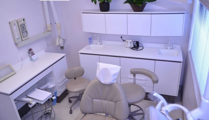 کلینیک دندان پزشکی Pape Dental Centre | Danforth Dental Centre